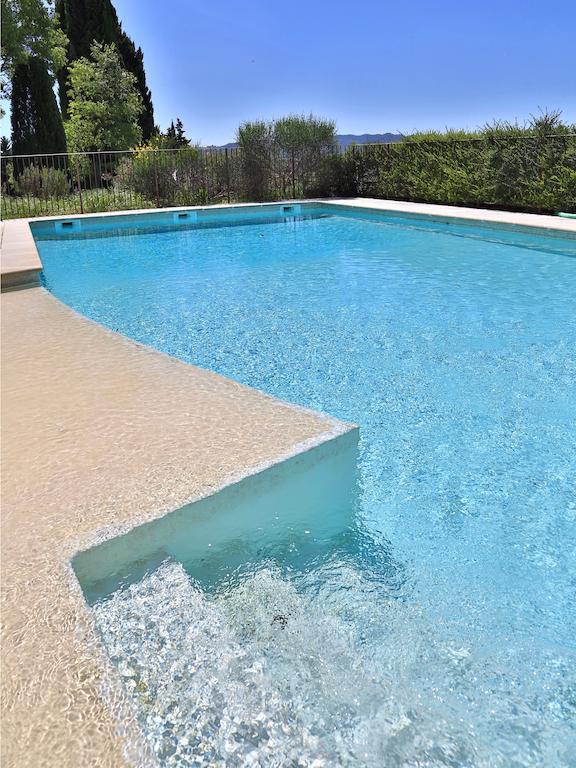 Bed and Breakfast Domaine La Carraire Lauris Exterior foto