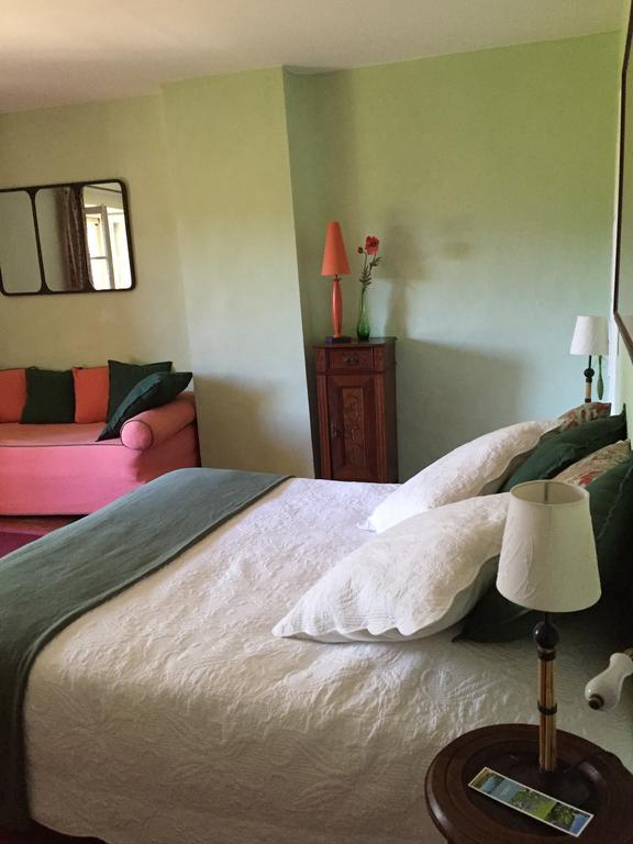 Bed and Breakfast Domaine La Carraire Lauris Exterior foto